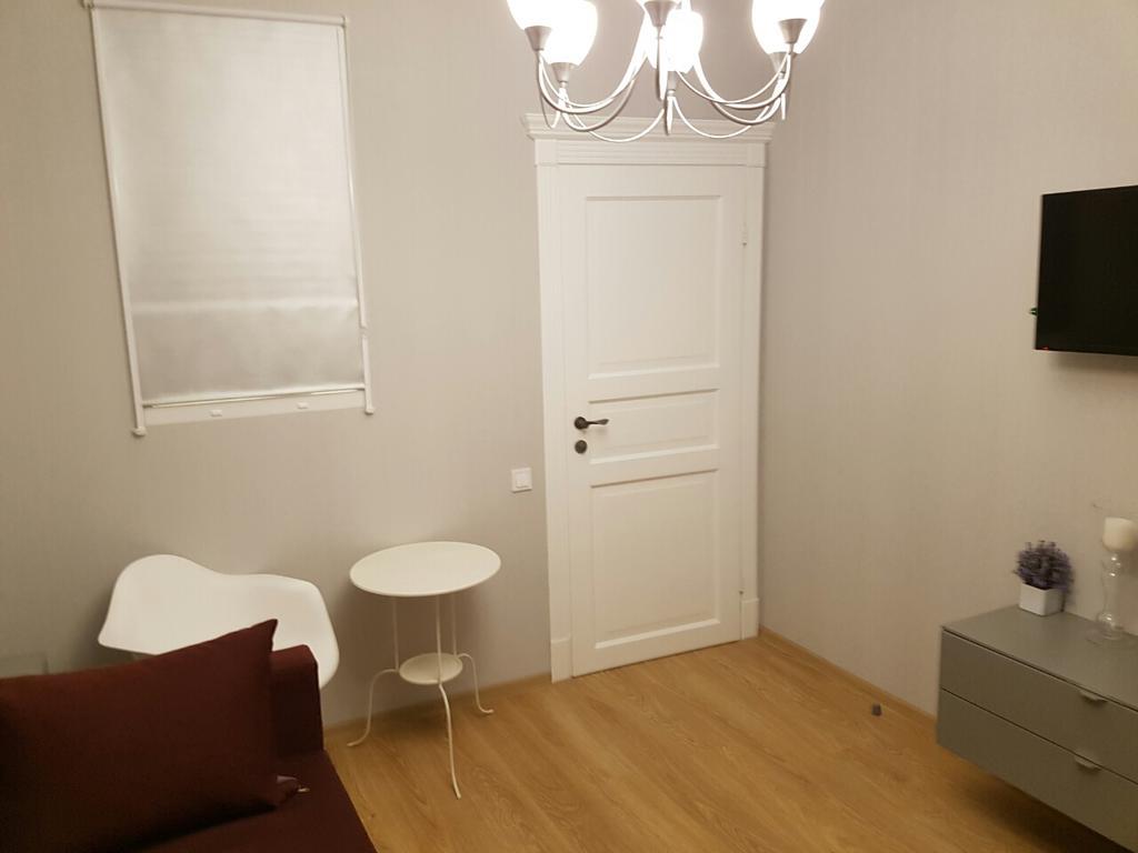 Comfort Apartment On Bogdanivska Street 7B Kyiv Exterior photo