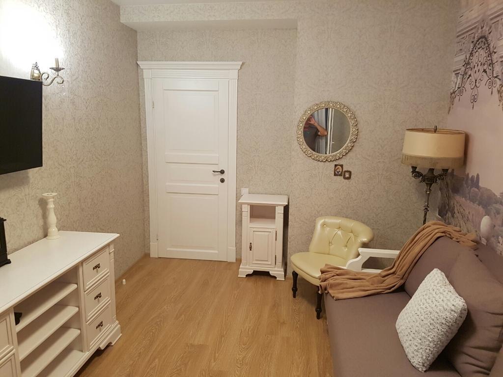 Comfort Apartment On Bogdanivska Street 7B Kyiv Exterior photo
