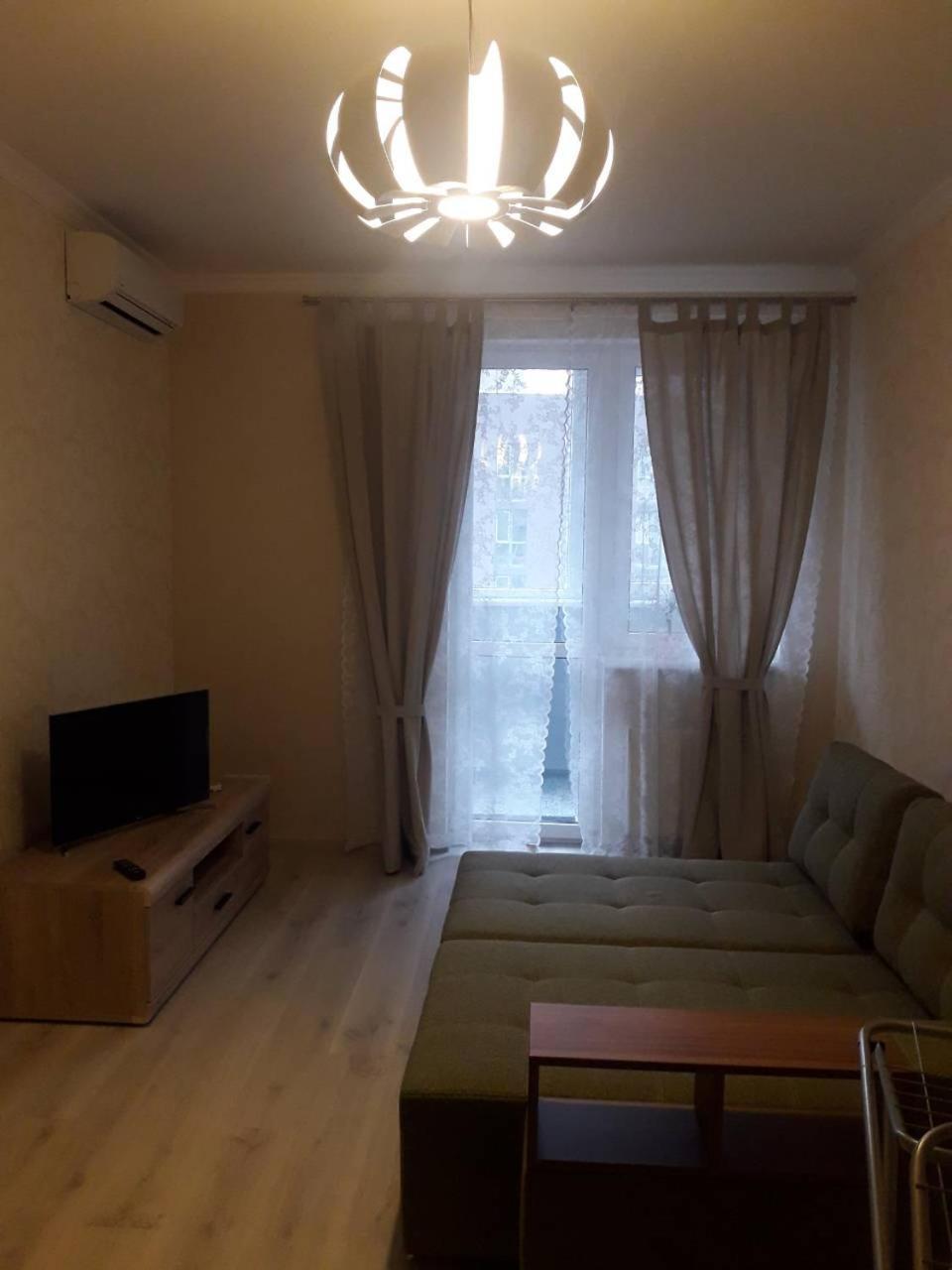 Comfort Apartment On Bogdanivska Street 7B Kyiv Exterior photo