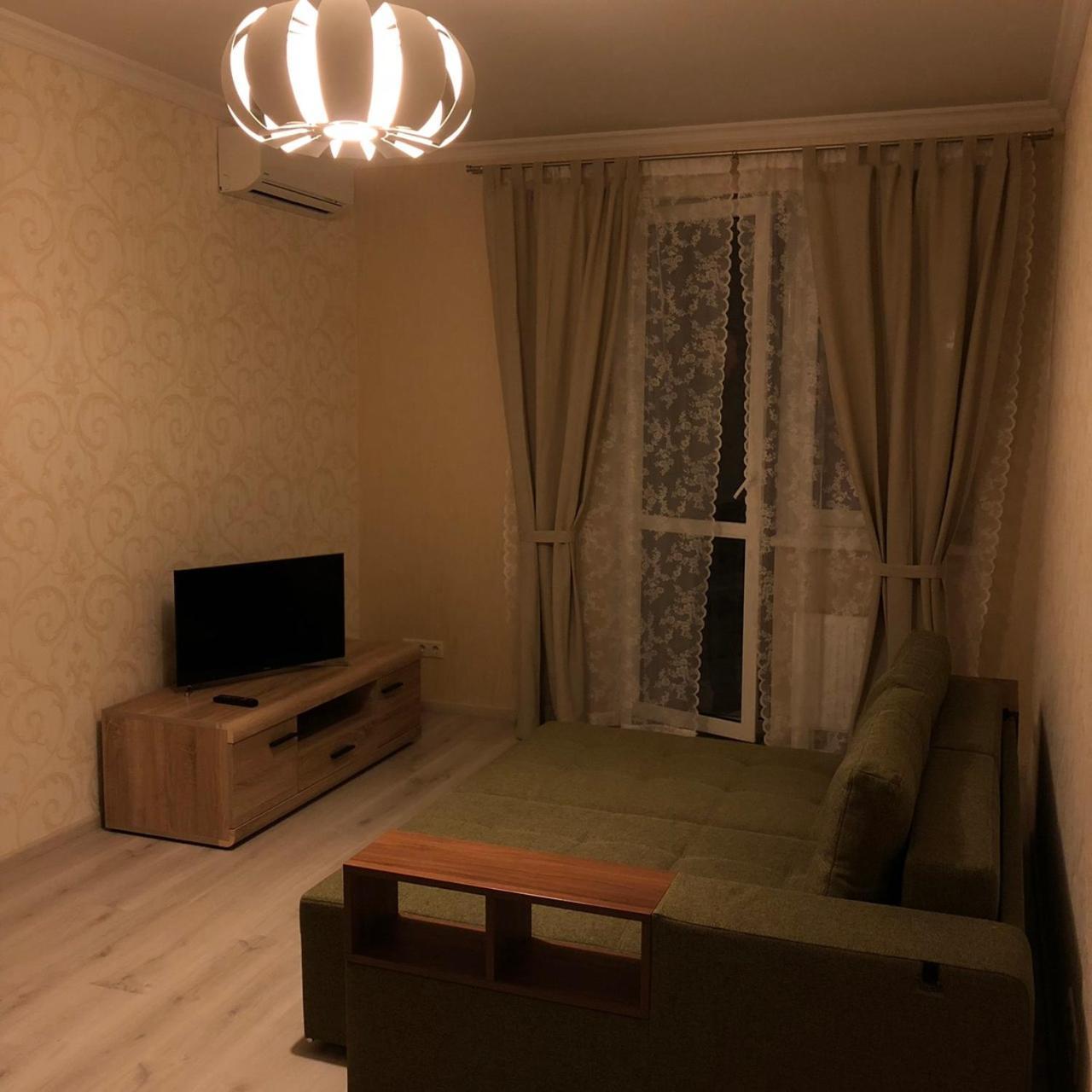 Comfort Apartment On Bogdanivska Street 7B Kyiv Exterior photo